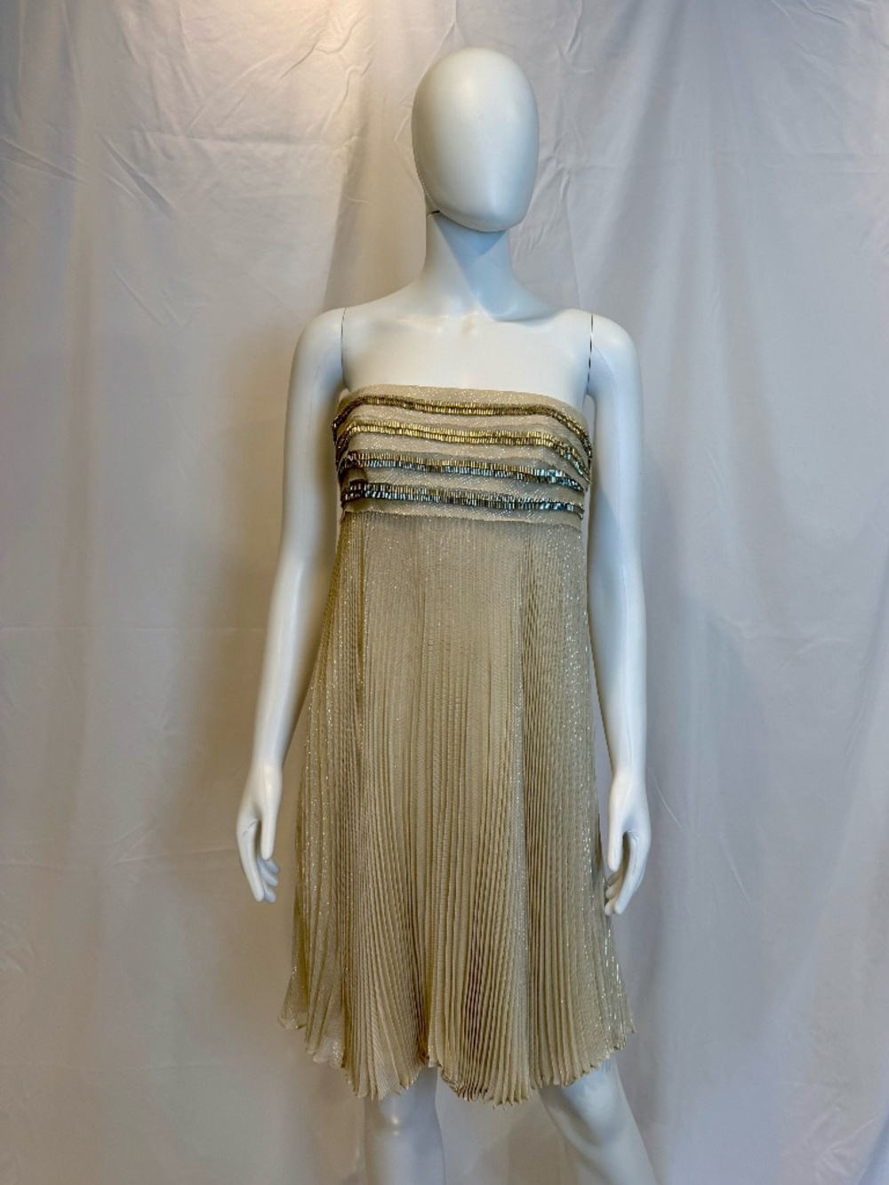 Carmen Marc Valvo Champagne Gold Beaded Strapless Pleated Cocktail Dress Size 4